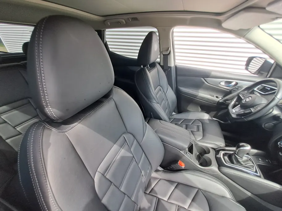 Nissan QASHQAI 1.3 DIG-T Premium Edition | Cruise control | Navi |  DAB | Apple Carplay/Android Auto | 360 Camera | Panorama Dak | Automaat | Leer |  Keyless entry | Keyless start