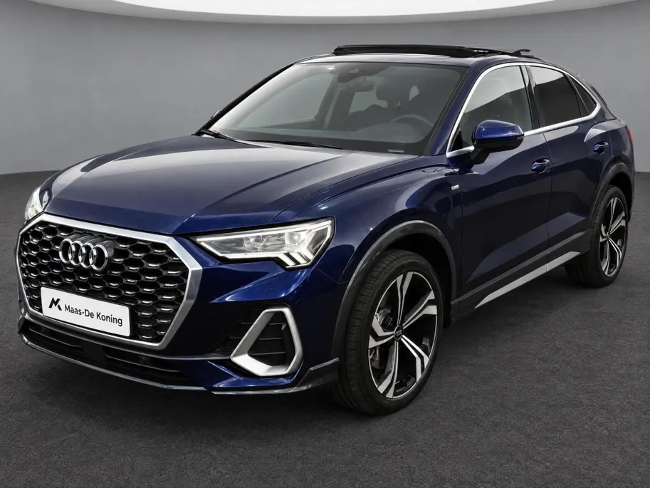 Audi Q3 Sportback 45TFSIe 245PK S Line Panoramadak · Trekhaak · Camera + Parkeersensoren · Apple/Android Car Play ·