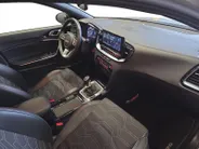 Kia Ceed Sportswagon 1.0 T-GDi Design Edition | JBL | Carplay | Camera | Navigatie | Stoelverwarming | Doedehoek Detectie |Fabrieksgarantie  t/m  1-7-2032 + 3x 1 jaar*| NAP