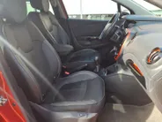 Renault Captur 0.9 TCe Xmod airco (automatisch) , navi , trekhaak , stoelverwarming , cruise , tel , usb , lm velgen .