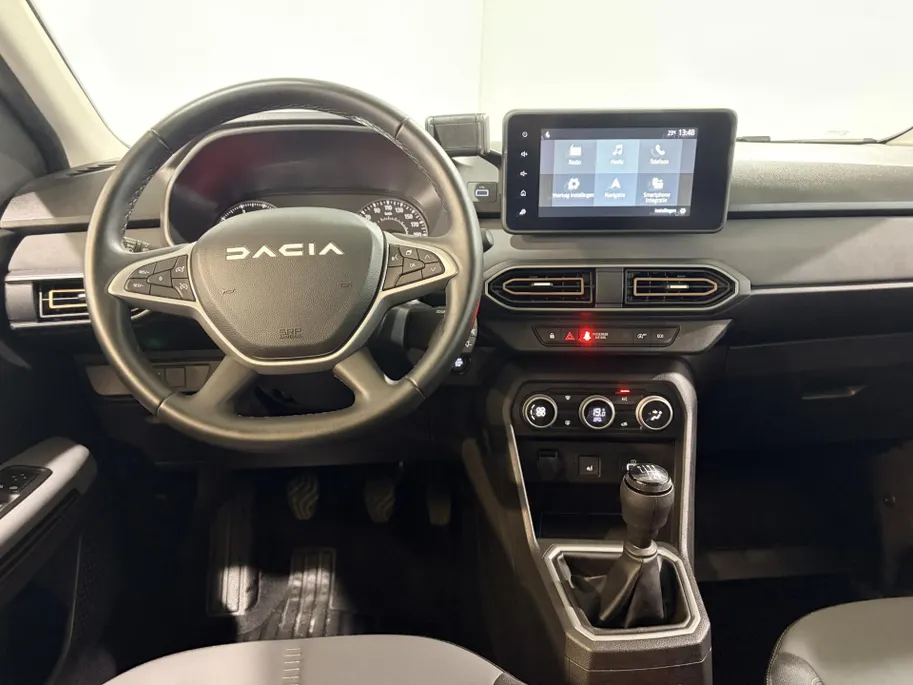 Dacia Sandero Stepway 100PK TCe ECO-G Up&Go | 1e eigenaar | Navi | Camera | Parkeersensoren | Apple CarPlay/Android Auto | Lichtmetalen Velgen | Climate Control | Cruise Control | Armsteun |