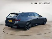 BMW 5 Serie Touring 530e M Sport-Pro Edition | matzwart | 21' individual | innovation | leer | head-up