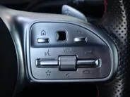 Mercedes-Benz GLA 250 e Business Solution AMG Limited l Panoramadak l Carplay l Keyless