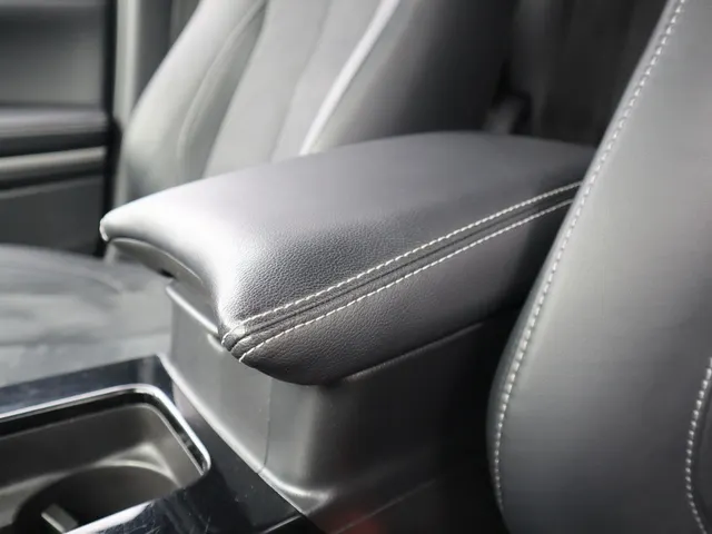 Mitsubishi Eclipse Cross 2.4 PHEV Executive | Trekhaak | Adaptive Cruise | 360 camera