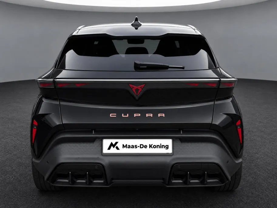 CUPRA Raval Business First Edition 56 kWh 211 PK l Stoel en Stuurverwarming l 19' Concaver velgen