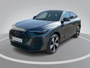 Audi Q5 2.0TFSIe-hybrid 220kW/299PK S Line quattro · Panoramadak · 360°Camera + Parkeersensoren · Apple/Android Car Play · Garantie t/m 25-09-2029 of 80000km.