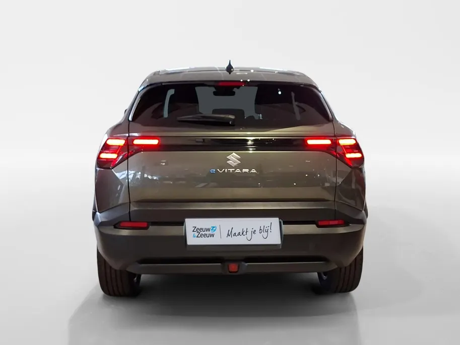Suzuki e Vitara Style 61 kWh | €2000 euro inruil premie | V.a. €575 in de private lease | Tot 10 jaar garantie