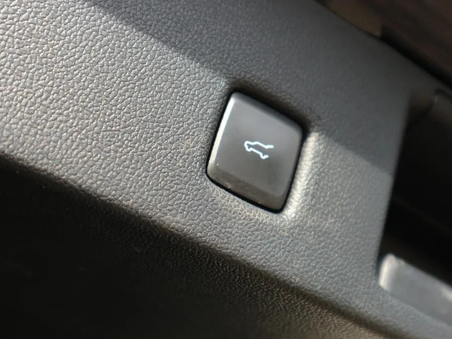 Ford Kuga 2.5 PHEV ST-Line X | TREKHAAK | PANO | WINTER | ADAP CRUISE |