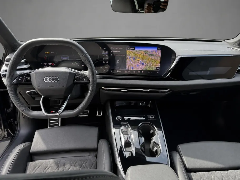 Audi A5 Avant 2.0 e-hybrid quattro S edition · Tech Plus · Optiekpakket Zwart · sportstoel leder/alcantara · 20'' LM velgen · MMI-bijrijdersdisplay