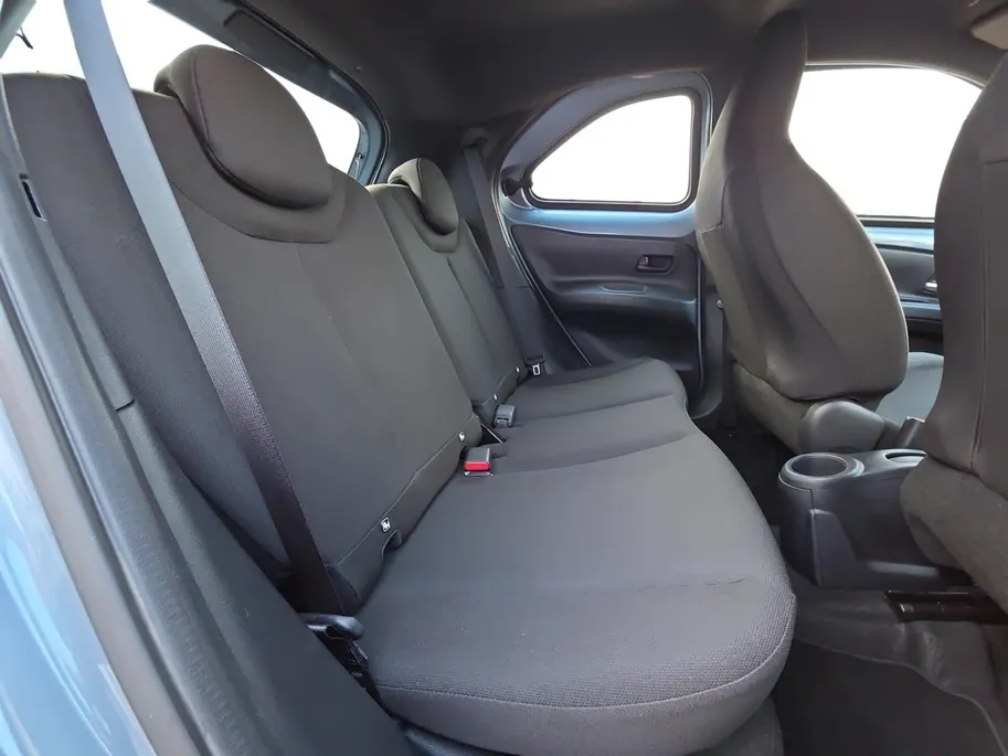 Toyota Aygo X 1.0 VVT-i MT Play | Zeer nette auto | Apple CarPlay & Android Auto | Camera | 100 % onderhouden | Fabrieksgarantie t/m 8-2034 |