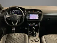 Volkswagen Tiguan 1.4TSIeHybrid 180kW/245PK R-Line DSG · Panoramadak · Trekhaak · 360°Camera + Parkeersensoren · Keyless entry