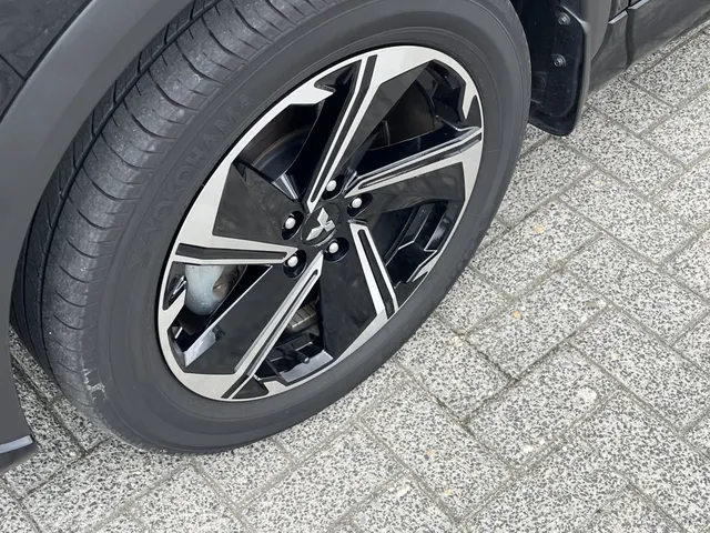 Mitsubishi Eclipse Cross 2.4 PHEV Instyle | Panoramadak