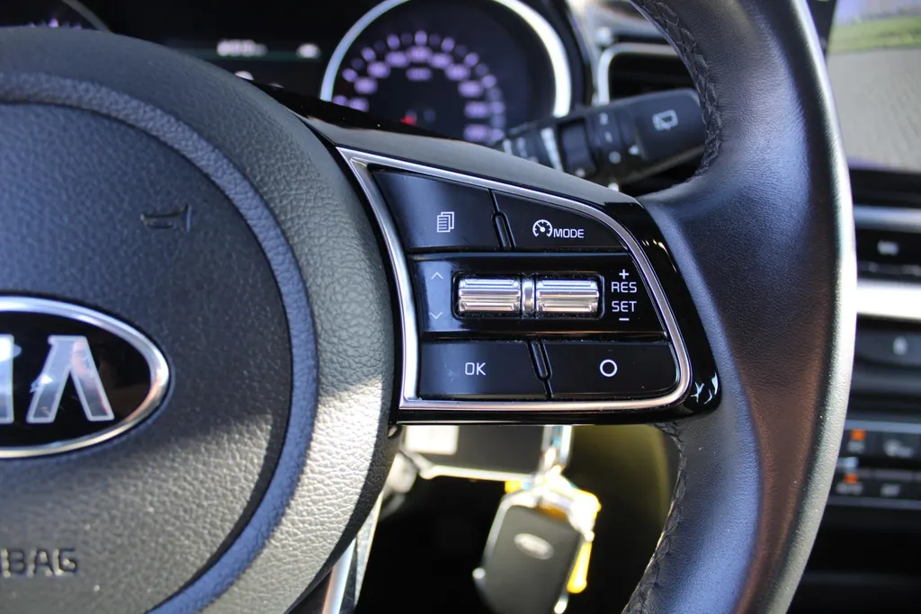 Kia XCeed 1.5 T-GDI MHEV DynamicLine | Airco | Navi | Cruise | Camera | 18' LM |