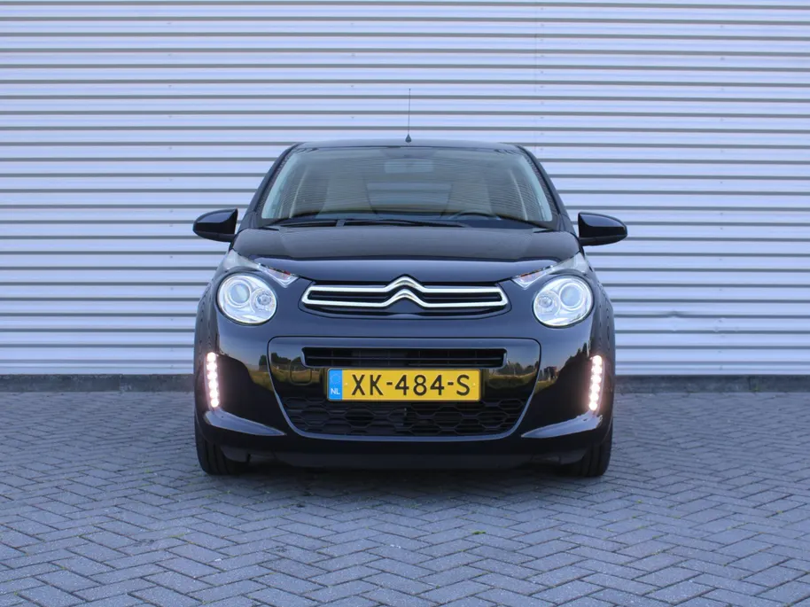 Citroën C1 1.0 VTi Shine | Camera | Clima | Cruise | 15" LM | Apple Carplay/Android Auto | Lichtsensor | Privacy glass |