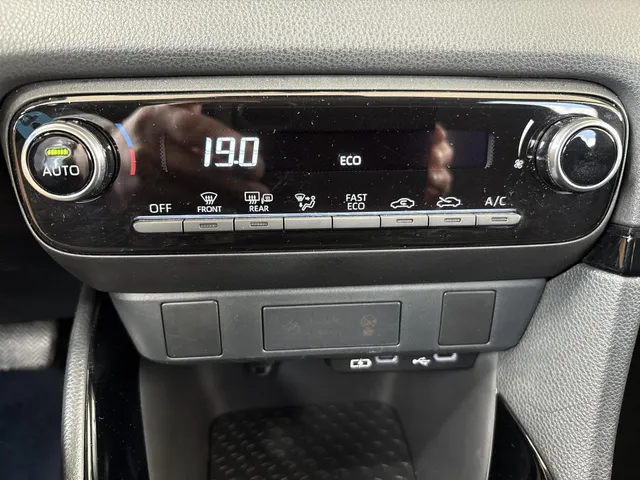 Toyota Yaris 1.5 Hybrid 115 First Edition