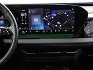 Audi Q6 e-tron S edition performance 100 kWh 306pk · SOH 97,9% · Panoramadak · 360 Camera · Inklap. Trekhaak · Luchtvering · B&O Sound · Head-Up Display · Garantie t/m 15-03-2031 of 100.000km