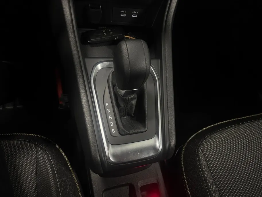 Renault Captur 1.6 E-Tech full hybrid 145 techno AUTOMAAT NAVI AIRCO CAMERA CRUISE CONTROLE APPLE CARPLAY ANDROID AUTO HOGE INSTAP ZEER MOOIE AUTO
