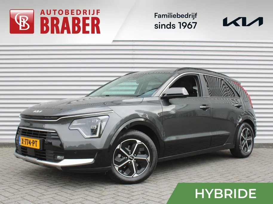 Kia Niro 1.6 GDi Hybrid DynamicPlusLine | Trekhaak | BTW Auto | Schuifdak | Stuur-/stoelverwarming | Cruise adapt. | Camera | Clima | Leer | HUD | LED | 16' LM |