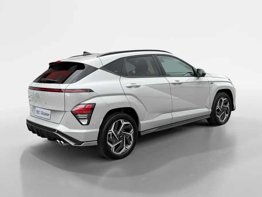 Hyundai Kona 1.6 GDI HEV N Line Sky | Schuif-/kantel dak | 360 camera | Apple Carplay/ Android Auto | Stoelverwarming voor & achter | Stoelventilatie |  Navigatie |