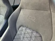Volkswagen Golf 1.5 eTSI 150pk DSG R-Line Edition · Panoramadak · Apple/Android Car Play · Camera + Parkeersensoren · Garantie t/m 28-07-2030 of 100000km.