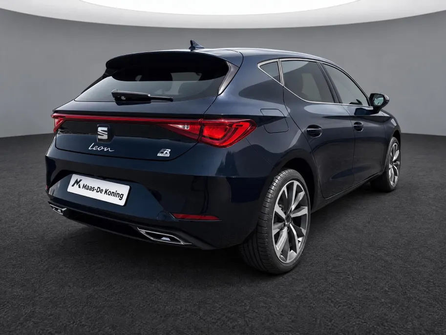 SEAT Leon FR Business 1.5 TSI eHybrid 150 kW / 204 PK Hb | Safe & Driving Pack | Metallic Lak | 18'' Lichtmetalen Velgen | Herwaardering!!