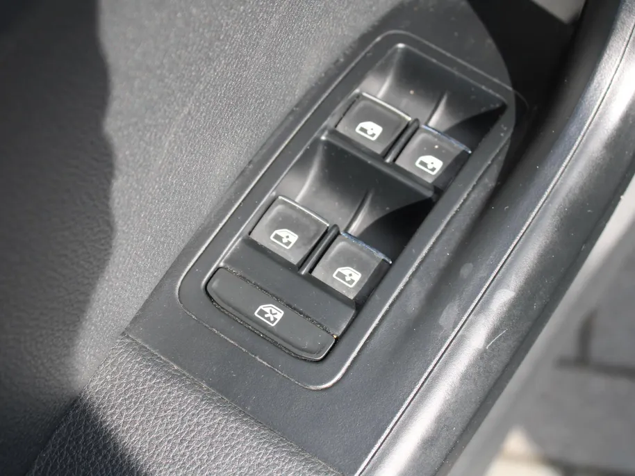 SEAT Ateca 1.0 EcoTSI Style | Navi | Clima | Elek. Trekhaak | Cruise adapt. | Elek. kofferklep | Camera | PDC | 17' LM | Stoelverwarming | Alcantara |