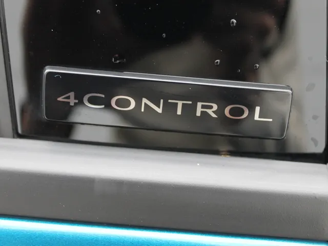 Renault Austral 1.2 E-Tech full hybride 200 PK Esprit Alpine | 4 jaar of 80000 km garantie | | Pack 360 camera | Pack Vision | Pack Ligt & Sound | 4 control |