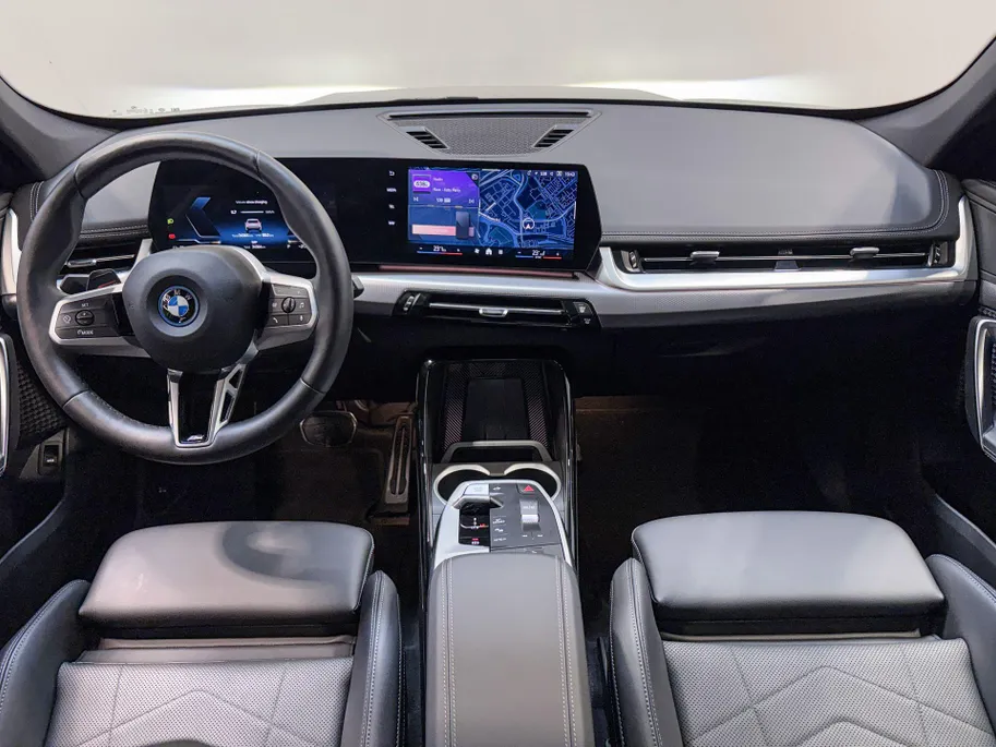 BMW iX1 eDrive20 67 kWh