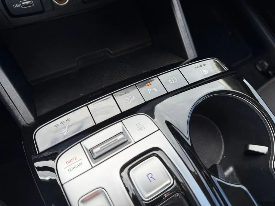 Hyundai Tucson 1.6 T-GDI PHEV Comfort 4WD | Nette auto | Dealer onderhouden | Achteruitrijcamera | Apple CarPlay & Android Auto | Adaptive cruise control |
