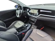 Kia e-Niro ExecutiveLine 64 kWh 1e Eigenaar | 3 Fase laden | Metallic lak | Trekhaak | Fabrieksgarantie 27-1-2029 + 3x 1 jaar* | NAP