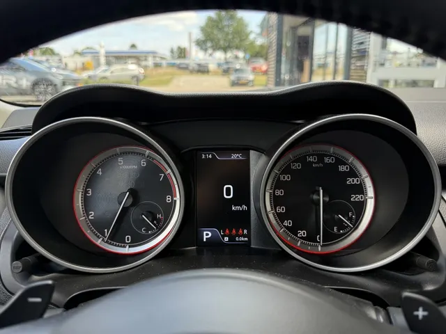 Suzuki Swift 1.2 Style Smart Hybrid Automaat | Bi-tone