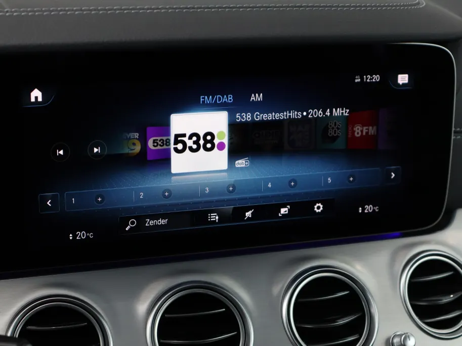 Mercedes-Benz E-Klasse Estate 300 e Business Solution AMG l Keyless l Achteruitrijcamera l Stoelverwarming l Ambiente lichtpakket