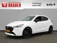 Mazda 2 1.5 e-SkyActiv-G 90PK 6MT Homura | Stuur-/stoelverwarming | Camera | Dodehoek detectie | LED | 16' LM | Carplay | Clima | Cruise |