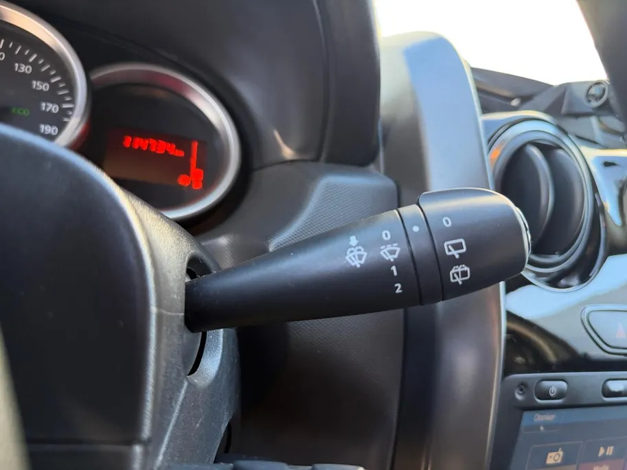 Dacia Duster 1.2 TCe Black Shadow | Trekhaak | Navigatie | Bluetooth | Cruise Control | Camera | Parkeersensoren | Onderhoudshistorie | 12 Maanden BOVAG Garantie