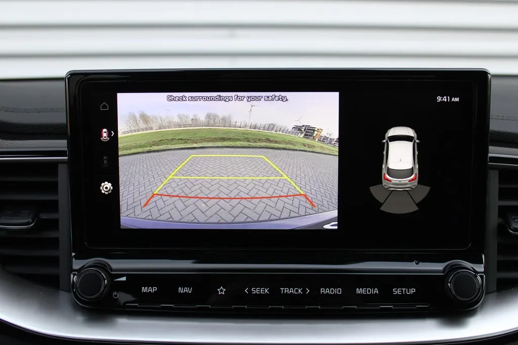 Kia XCeed 1.0 T-GDi DynamicPlusLine | Stuur-/stoelverwarming | Camera | Dodehoek detectie | Elektr. achterklep | 18' LM | Clima | Navi |