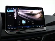 Volkswagen Tiguan 1.5 eHybrid 272pk DSG R-Line Edition · Panoramadak · 360 Camera · Harman Kardon Audio · Inklap. Trekhaak · Matrix LED · Head-Up Display · Keyless · Garantie t/m 19-11-2030 of 100.000km