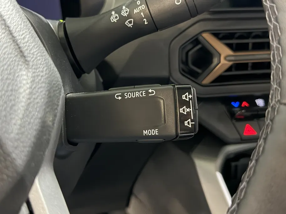Dacia Bigster 1.8 - 155PK Hybrid Extreme Automaat | 1e eigenaar | 360 Camera | Adaptive Cruise Control | Apple CarPlay/Android Auto | Schuif/Kantel Dak | Lichtmetalen Velgen | Digital Cockpit | Full LED |