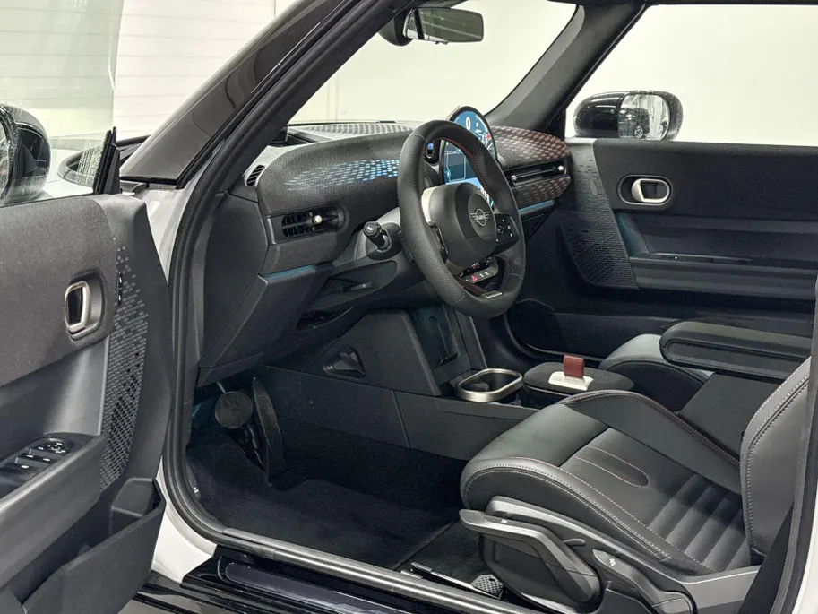MINI Cooper Cabrio C John Cooper Works