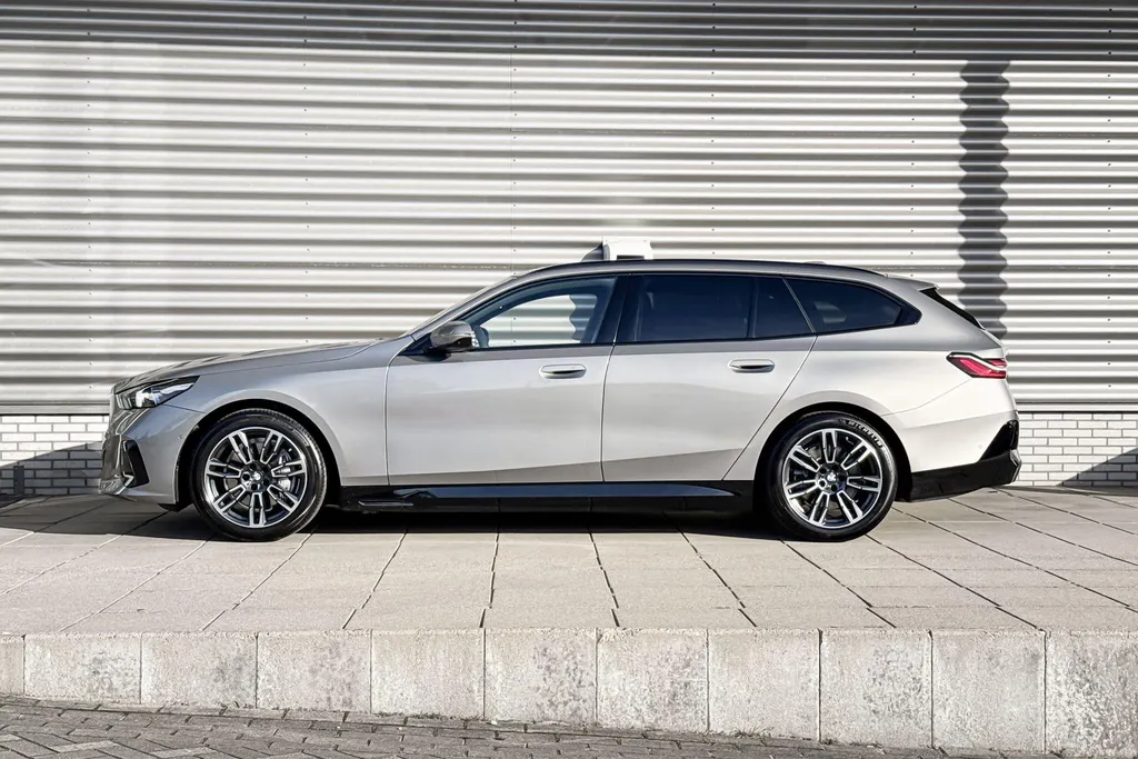 BMW i5 Touring eDrive40 84 kWh