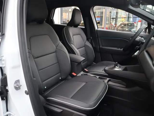 Mitsubishi Grandis 1.8 HEV Instyle Panodak | Harman Kardon | Leder