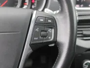 Volvo V40 Cross Country 1.5 T3 Dynamic Edition | Trekhaak | 17' LM | Panoramadak | Leer | PDC v+a | Camera | Stoel-/voorruitverwarming | HK audio |