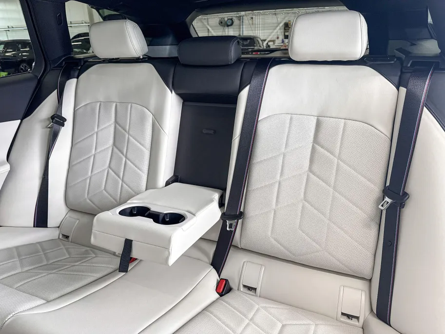 BMW i5 Touring eDrive40 Innovation Pack M Sportpakket Pro