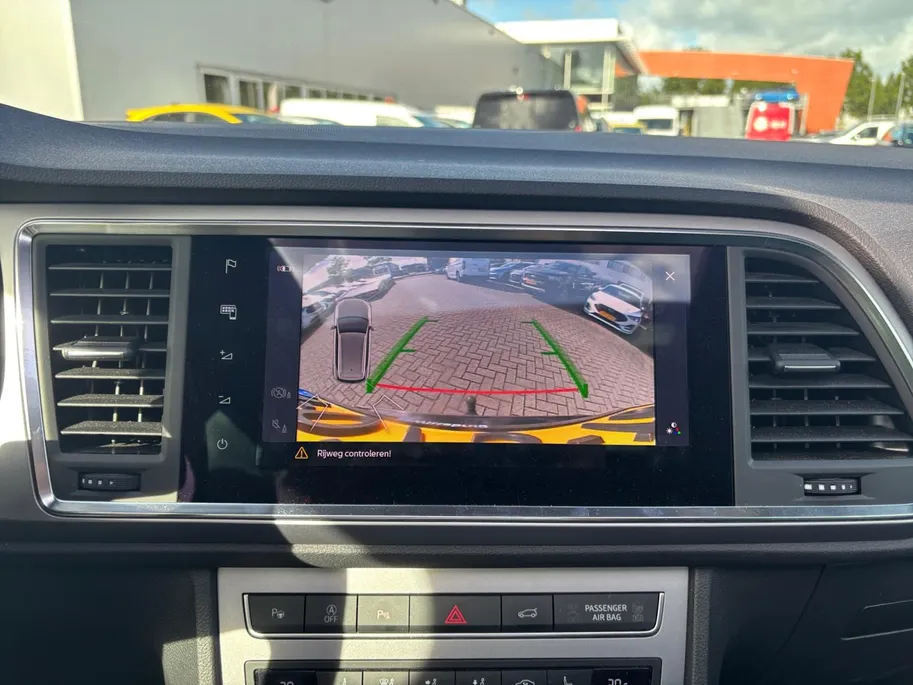 SEAT Ateca 1.5 TSI FR Business Intense | Trekhaak | 1800 Trekhaak | adaptieve Cruise Control | Parkeer Camera | Stoel/Stuurverwarming | Schuif/kantel Dak |