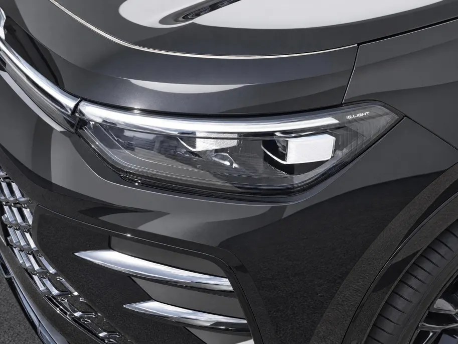 Volkswagen Tayron R-Line Edition 1.5 eHybrid 204 PK 6 versn. DSG · Black Style Pakket · Trekhaak inklapbaar, met elektrische ontgrendeling, incl. aanhangermanoeuvreerhulp Trailer Assist ·