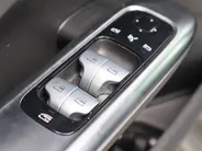 Mercedes-Benz C-Klasse 300 e AMG Line l Stoelverwarming l Achteruitrij camera l Ambiente lichtpakket