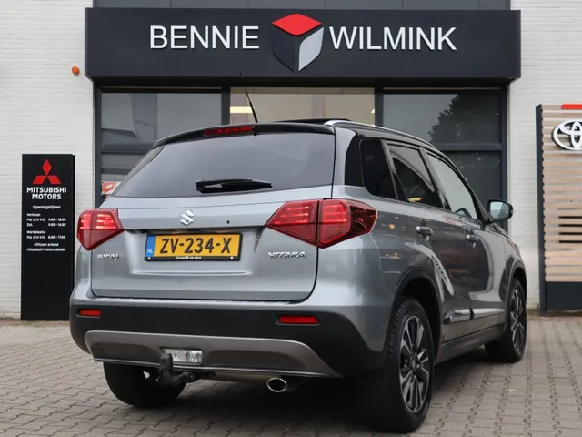 Suzuki Vitara 1.4 BoosterJet Stijl Automaat Trekhaak | Pano Dak | Carplay | Adaptive Cruise
