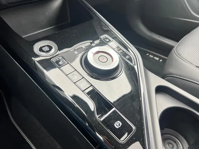 Kia Niro 1.6 GDi Hybrid DynamicPlusLine AUTOMAAT | HYBRIDE | SCHUIF- KANTELDAK | A.CAMERA | APPLE CARPLAY/ANDROID AUTO | NED. AUTO | 1e EIGENAAR |