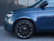 Fiat 500e La Prima by Bocelli 42 kWh | JBL | Winter | Camera | 17′