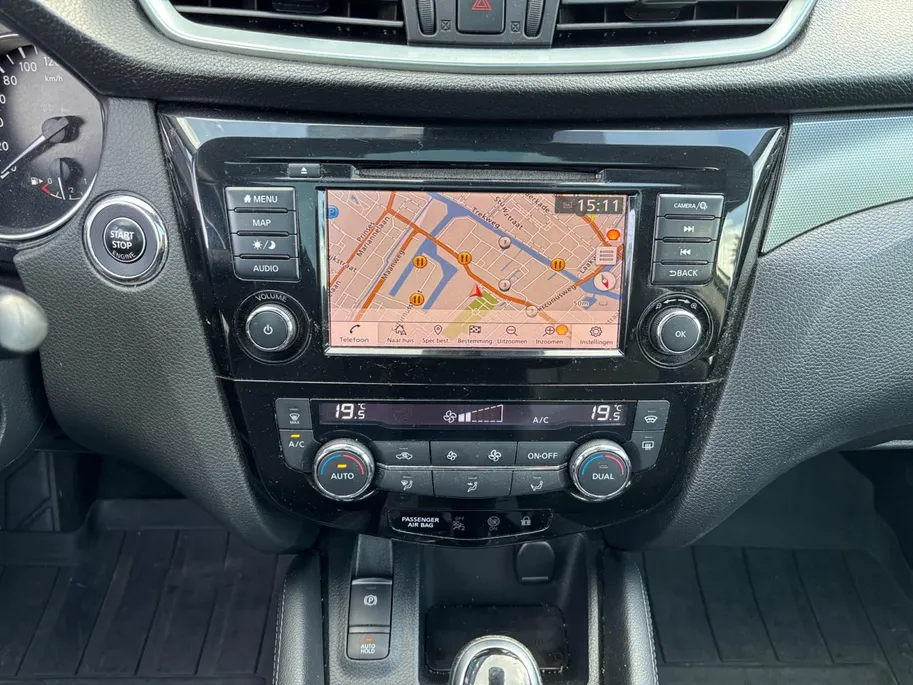 Nissan QASHQAI 1.3 DIG-T Tekna | Elektrische bestuurderstoel | Garantie t/m 2029 | Trekhaak | 360 graden camera | Automaat