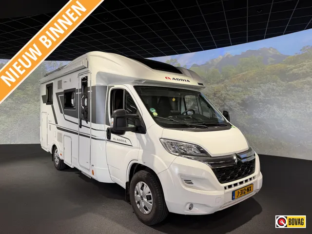 Adria Coral Select